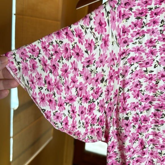 AMERICAN DREAMS Milly Wrap Dress Short Lilac/white Flower Size Large - Picture 3 of 10